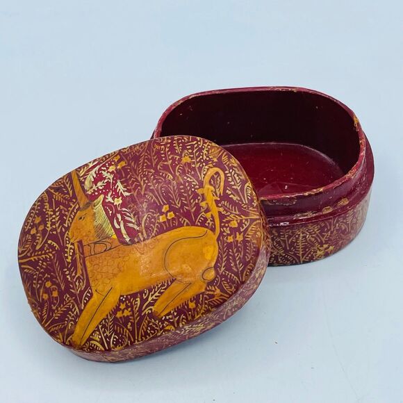 Vintage Hand Painted Wooden Laquered Unique Unicorn Trinket Box Kashmir 1940s - Picture 6 of 11